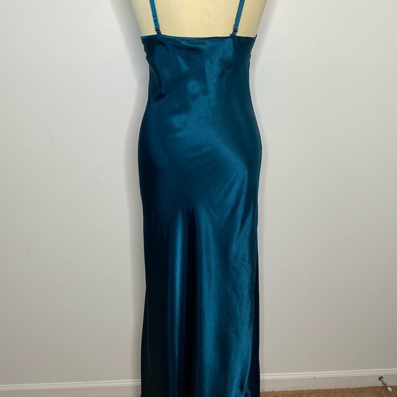 Victoria’s Secret Gold Label Teal Gown Lingerie - Picture 5 of 9